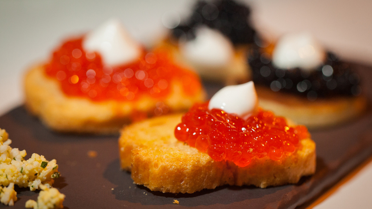 В магазинах покупателям порой пытаются продать ...