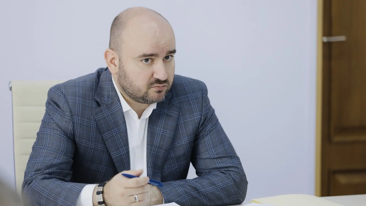 Вячеслав Федорищев на оперативном совещании дал поручения по вопросам развития Октябрьска На оперативном совещании под председательством ...