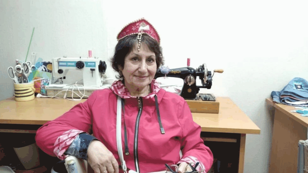На «ты» со смартфоном и камерой: в «Самарском долголетии» учат пенсионеров блогингу В Самарской области продолжает работу региональ...