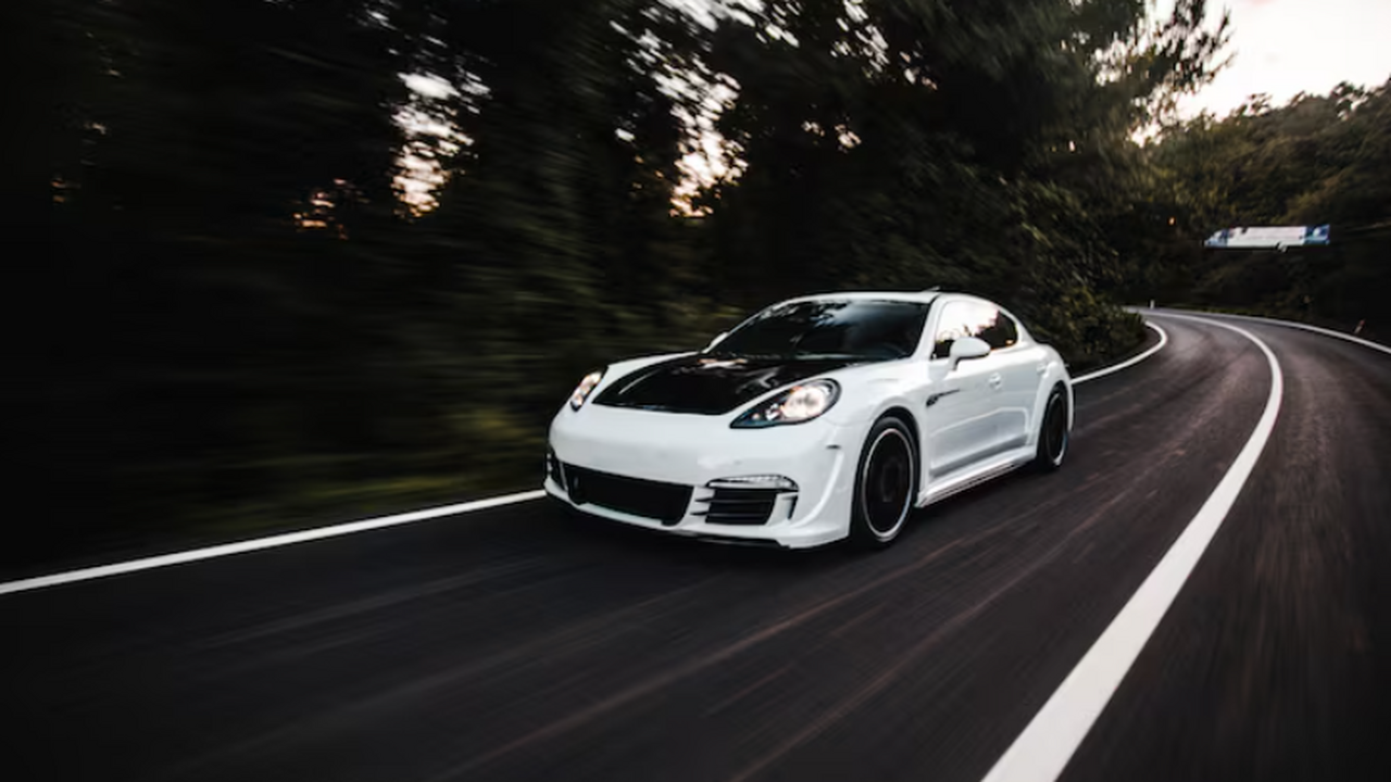 В автомобильной индустрии наблюдается тенденция...