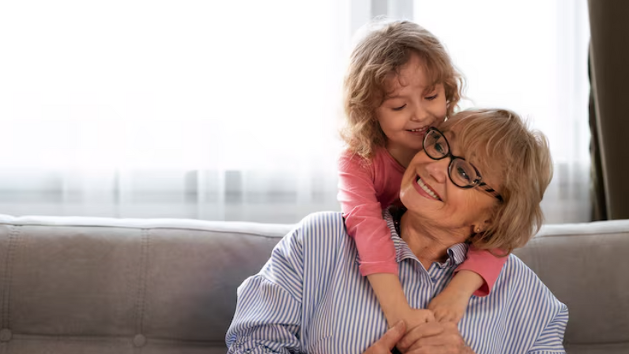 Теперь будет полностью запрещено: пенсионеров, у которых есть дети или внуки, ждет неприятный сюрприз уже в ноябре Новая схема мошенничества: как злоумышленники о...