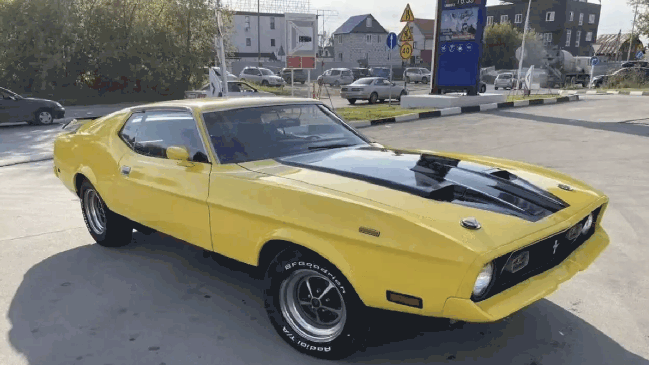 Продается Ford Mustang 1972 года выпуска с желт...