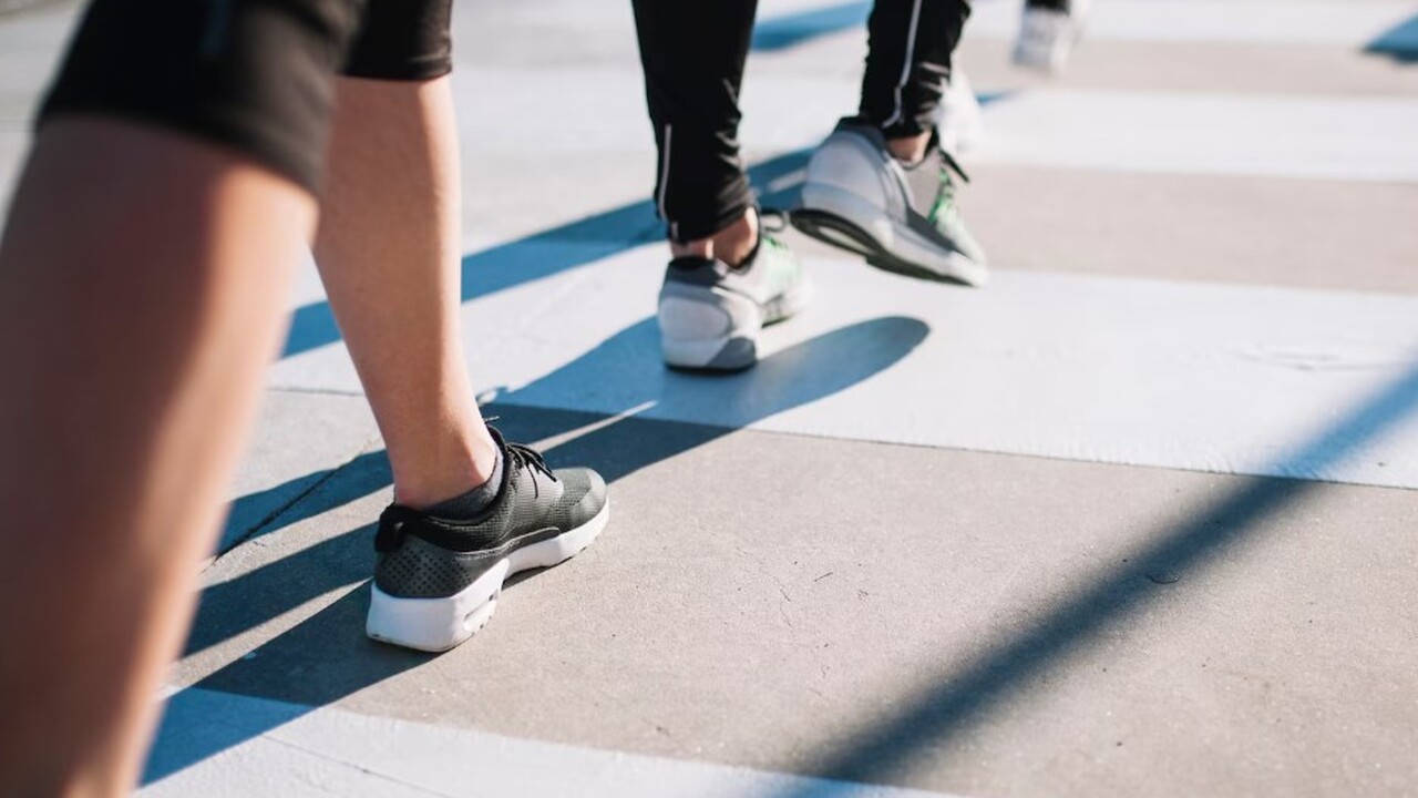 Регулярная ходьба оказывает многогранное воздей...