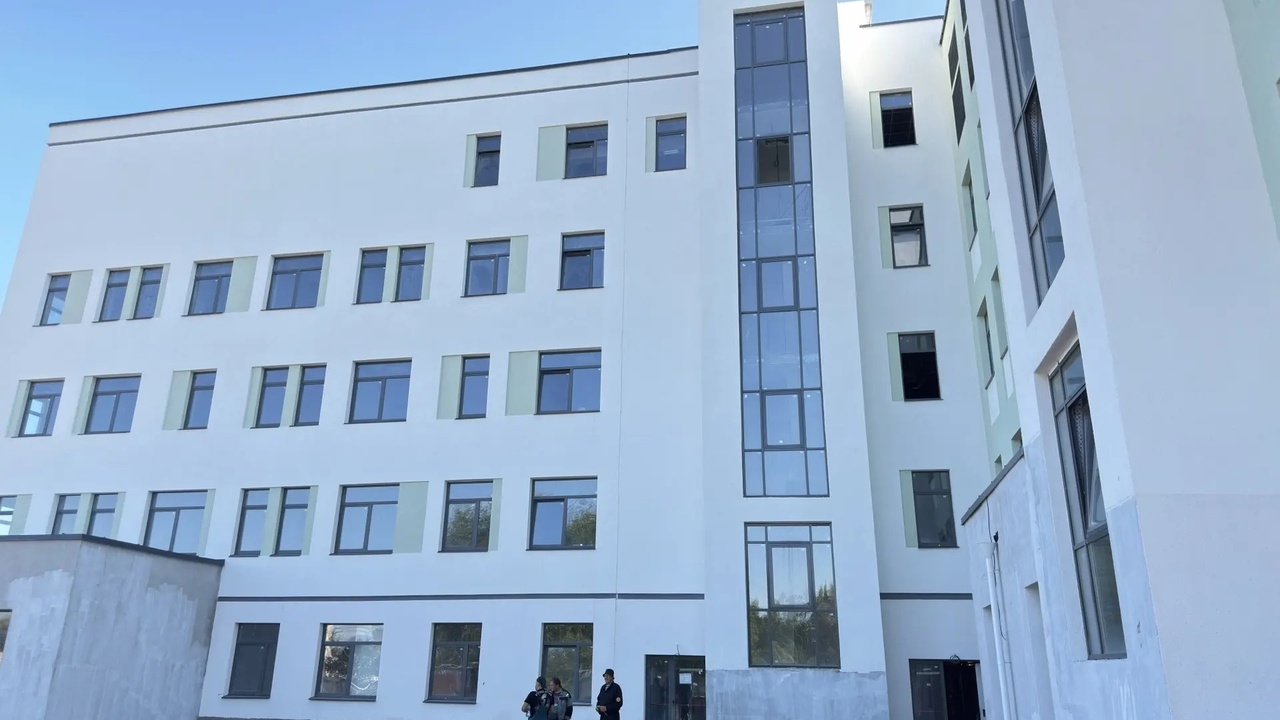 Продолжается развитие медицинской инфраструктуры на территории городского округа Кинель и Кинельского района Министр здравоохранения Самарской области Андре...