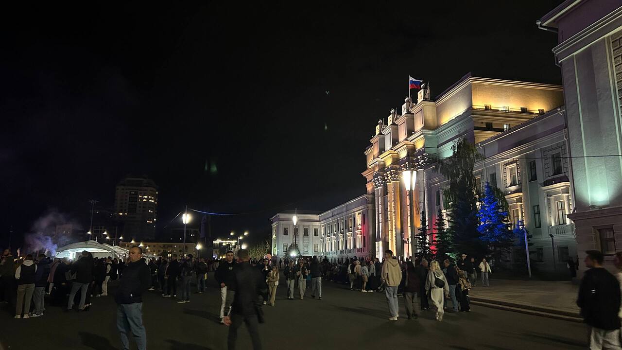 Творческий коллектив «Развернись душа» из Самары попал в Книгу рекордов России Самарский семейный ансамбль "Развернись душа" п...