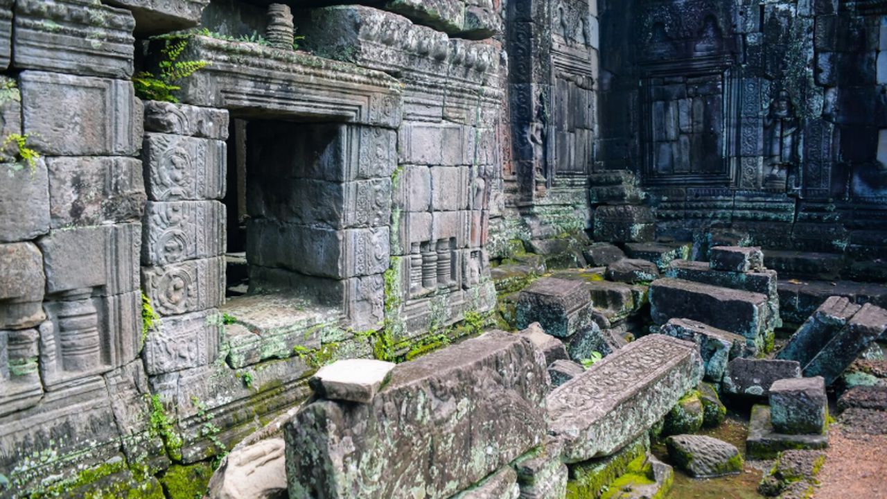 Археологические исследования в руинах Иньсю, ра...