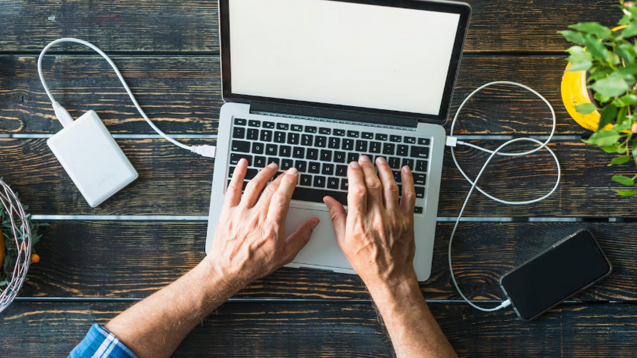 Андрей Бородин, специалист из Екатеринбурга, за...