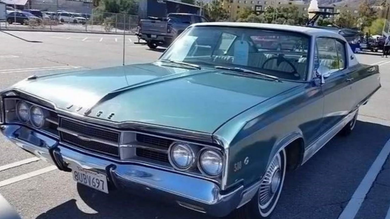 В конце 1960-х автомобильная промышленность США...