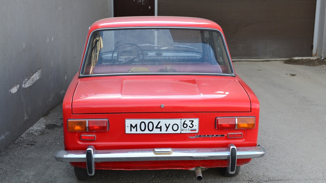 В январе 1997 года минимальная стоимость автомо...