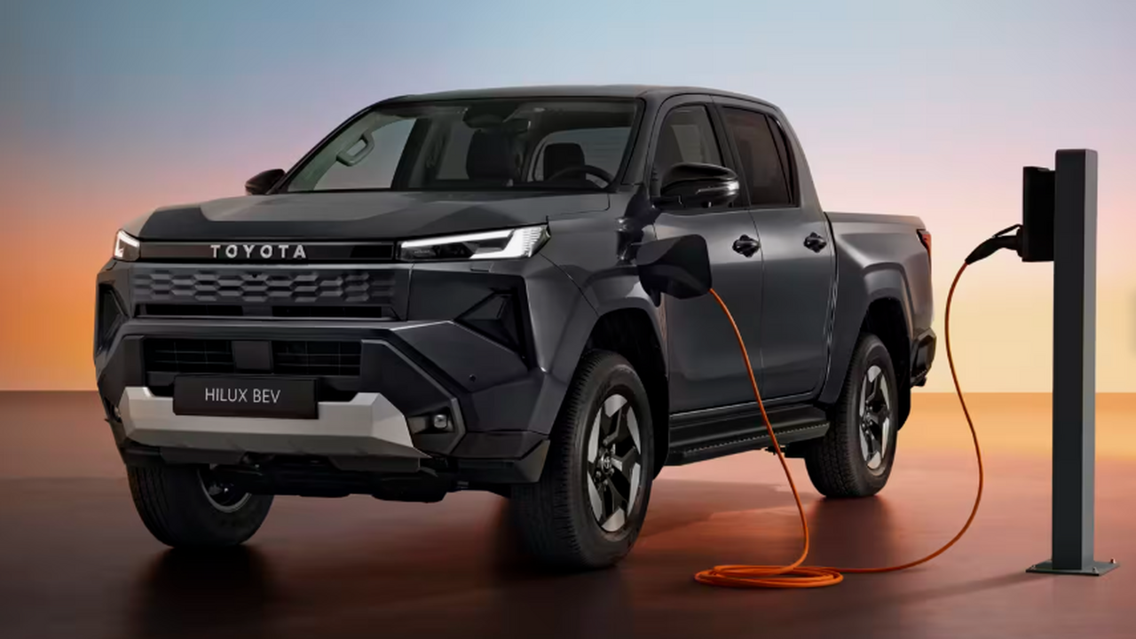 Toyota провела премьеру нового Hilux 9-го поколения: электропикап сняли на фото В Бангкоке азиатский офис Toyota провел меропри...