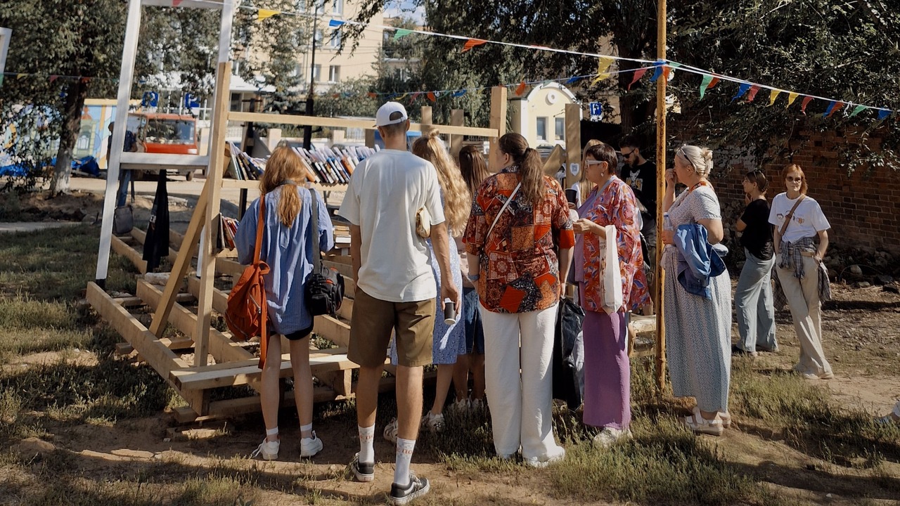 В воскресенье, 17 августа в саду наличников на ...