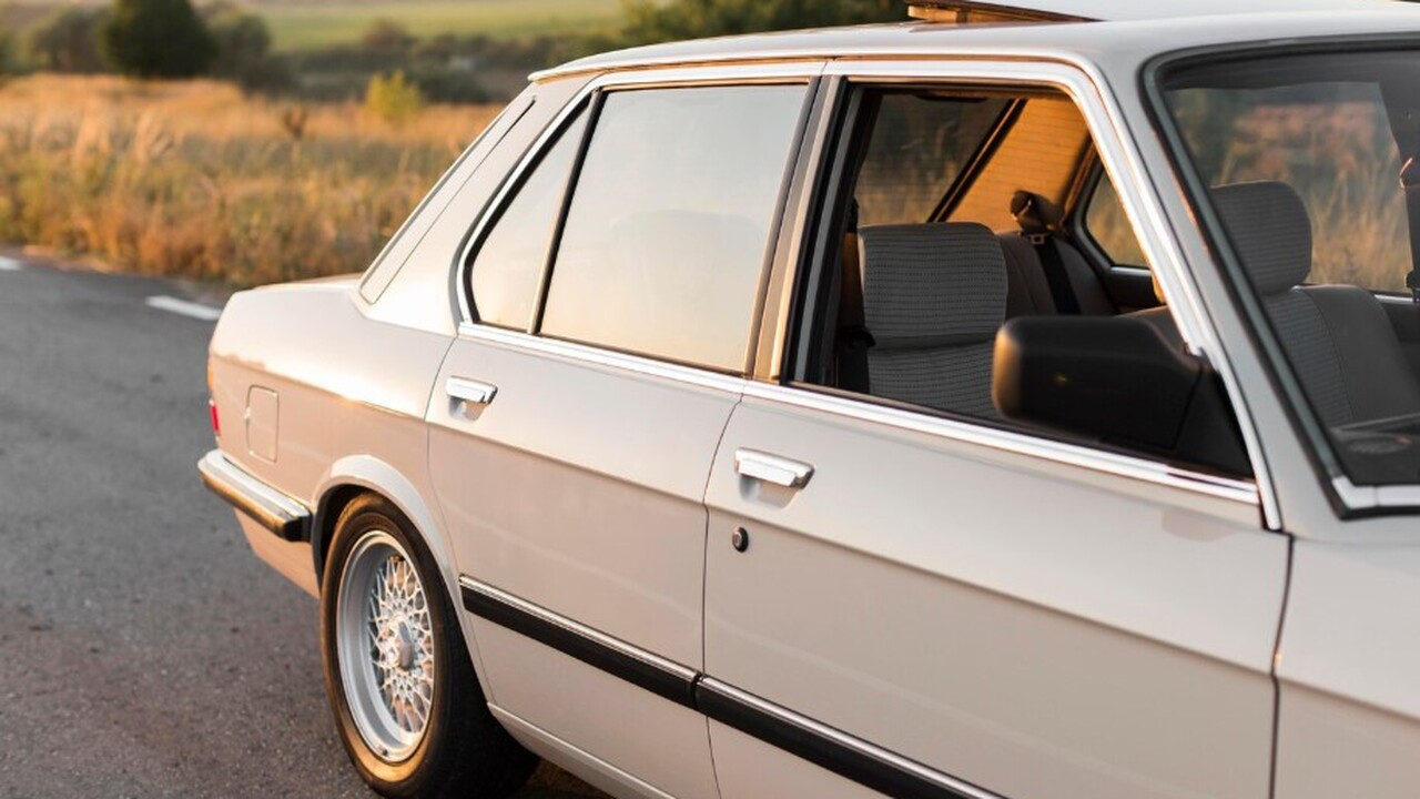 РГ: эксперты оценили ГАЗ-21 в 1,2 млн рублей после снятия авто с хранения В ходе журналистского расследования, проведённо...