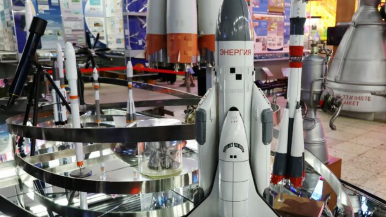 Глава городского округа Самара Иван Носков посе...