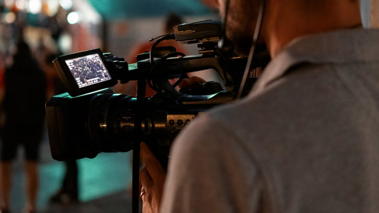 Режиссер Артем Артемов снял фильм по реальным событиям СВО Режиссер Артем Артемов в интервью ТАСС представ...