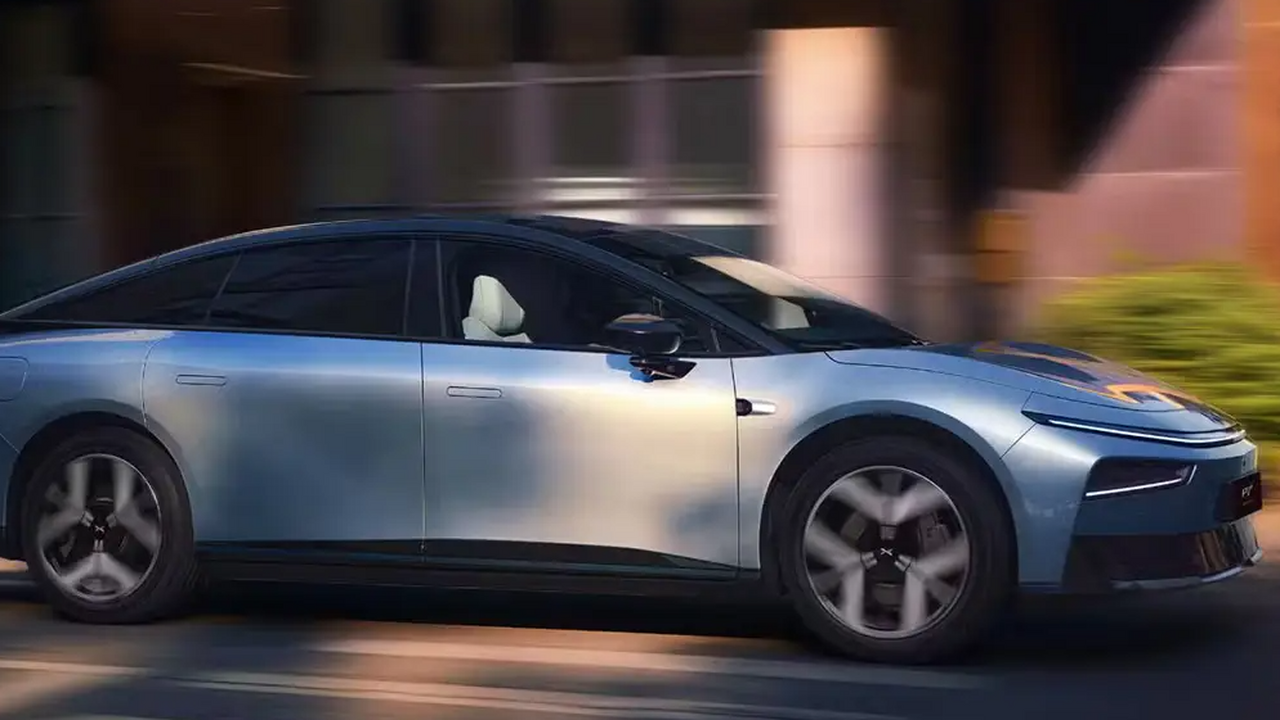 Xpeng привлекает внимание к обновлённой модели ...