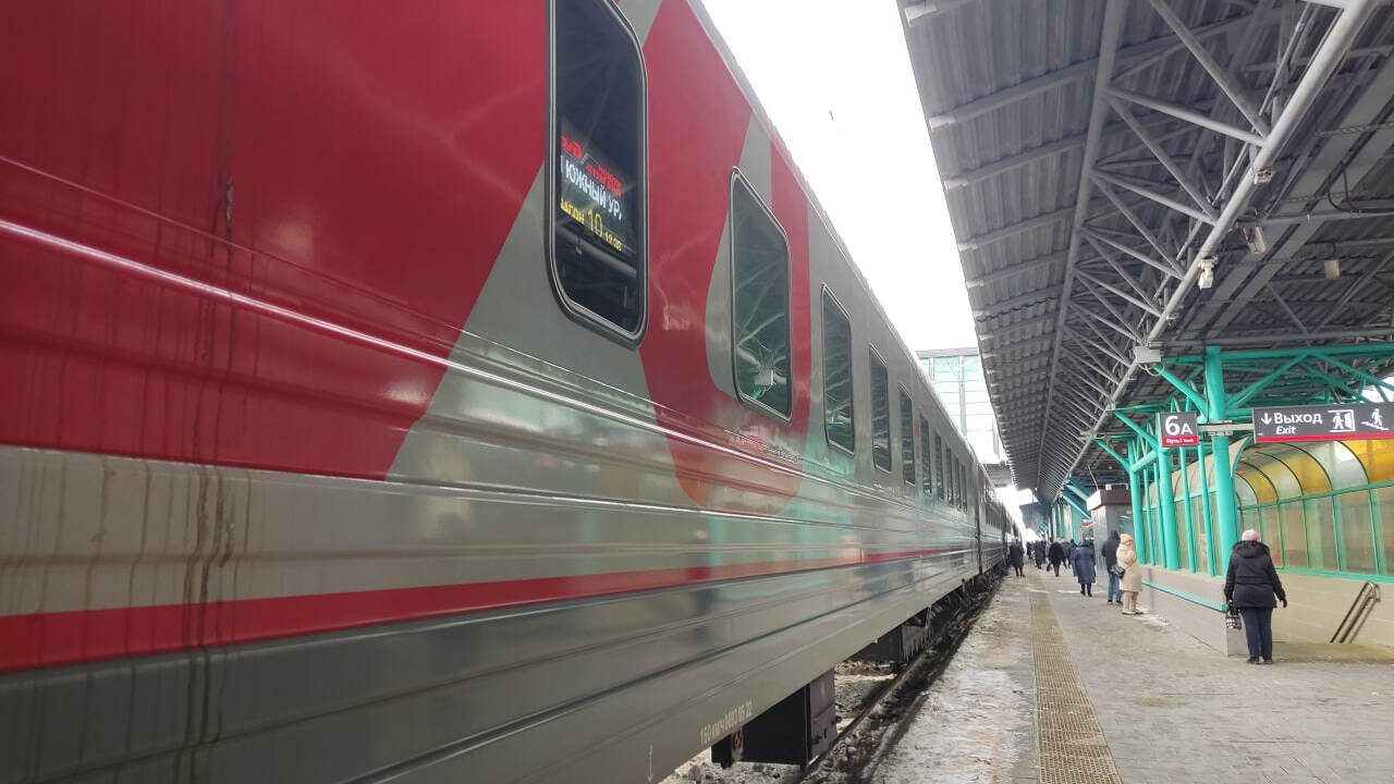 С марта путешественников по железной дороге жду...