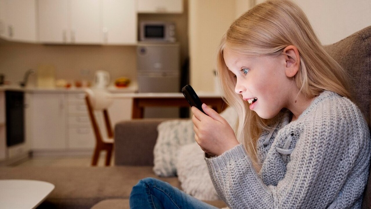 Социальные сети играют ключевую роль в процессе...