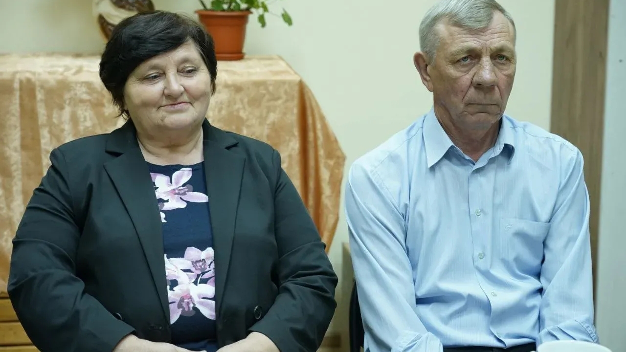 В четверг, 9 октября, губернатор Вячеслав Федор...