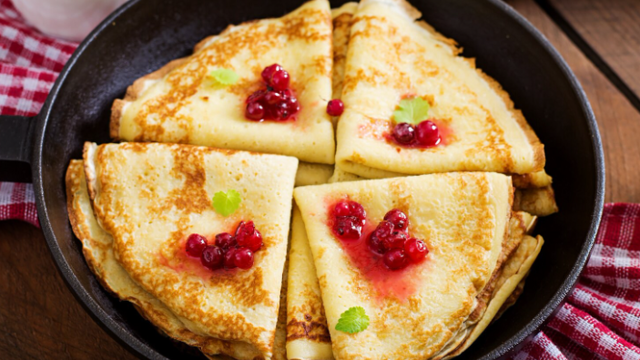 Идеальный завтрак в Великий пост — нужно опробовать всем: дрожжевые блины на воде всегда получаются тонкими, ажурными и невероятно вкусными Многие думают, что Великий пост — это время стр...