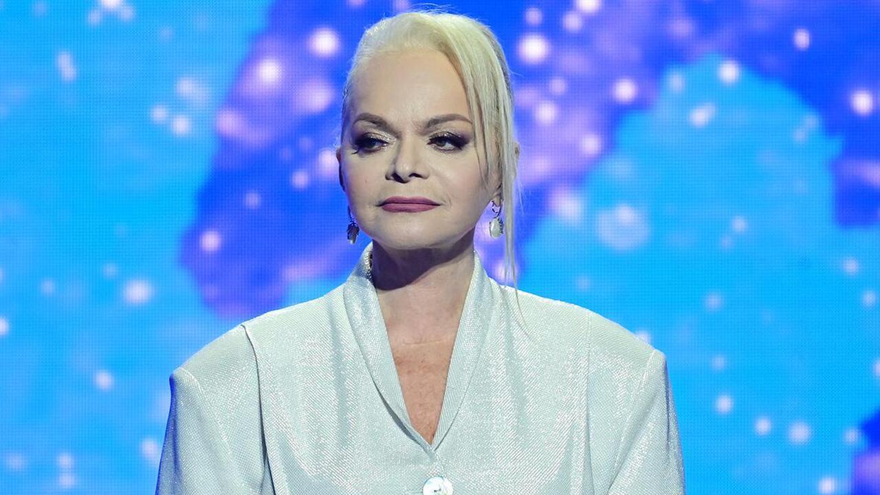 Полный крах: на концерт Ларисы Долиной в баре Москвы продали всего 8 билетов Известная российская певица Лариса Долина переж...