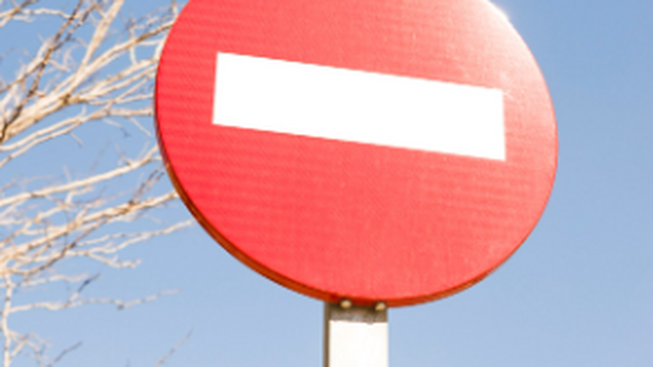 В Самаре автобусы №50 временно пустили в объезд из-за прорыва воды В понедельник, 9 марта, в городе Самаре было вр...