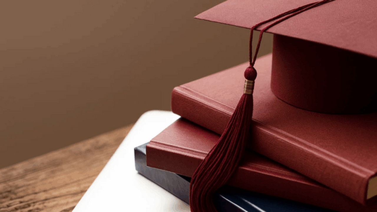 Выбор профессионального пути остается одной из ...