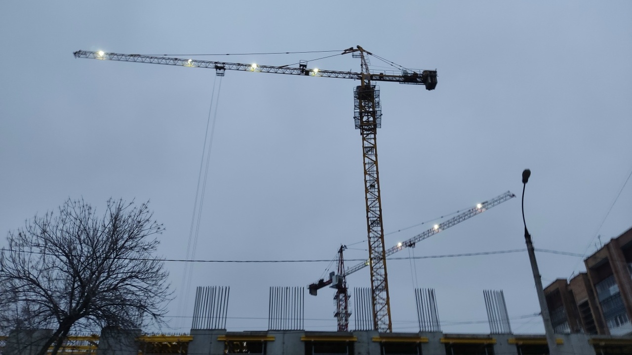 В одном из административных районов города, изв...