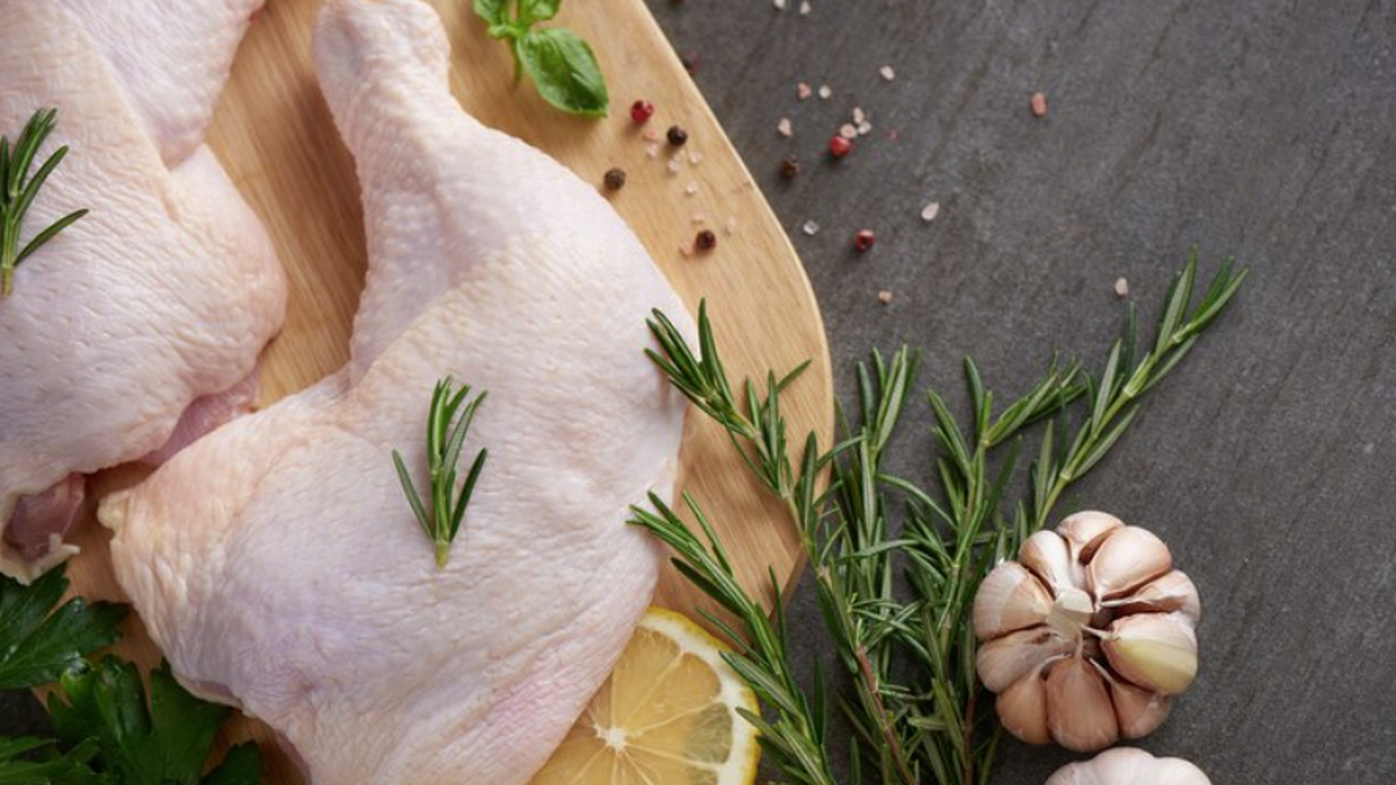 Сплошная химия, от мяса одно название: в Роскачестве назвали бренд куриного филе, который точно не стоит покупать Роскачество проверило 15 марок куриного филе: к...