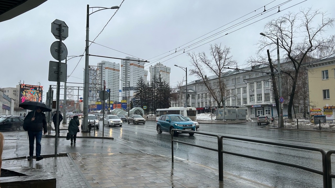 С 20 октября в Самарскую область пришли дожди и сильный ветер Согласно прогнозам Приволжского УГМС, в ближайш...