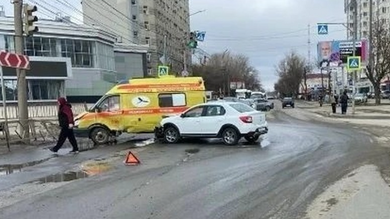 В понедельник, 6 апреля 2026 года, в 7:33 утра ...