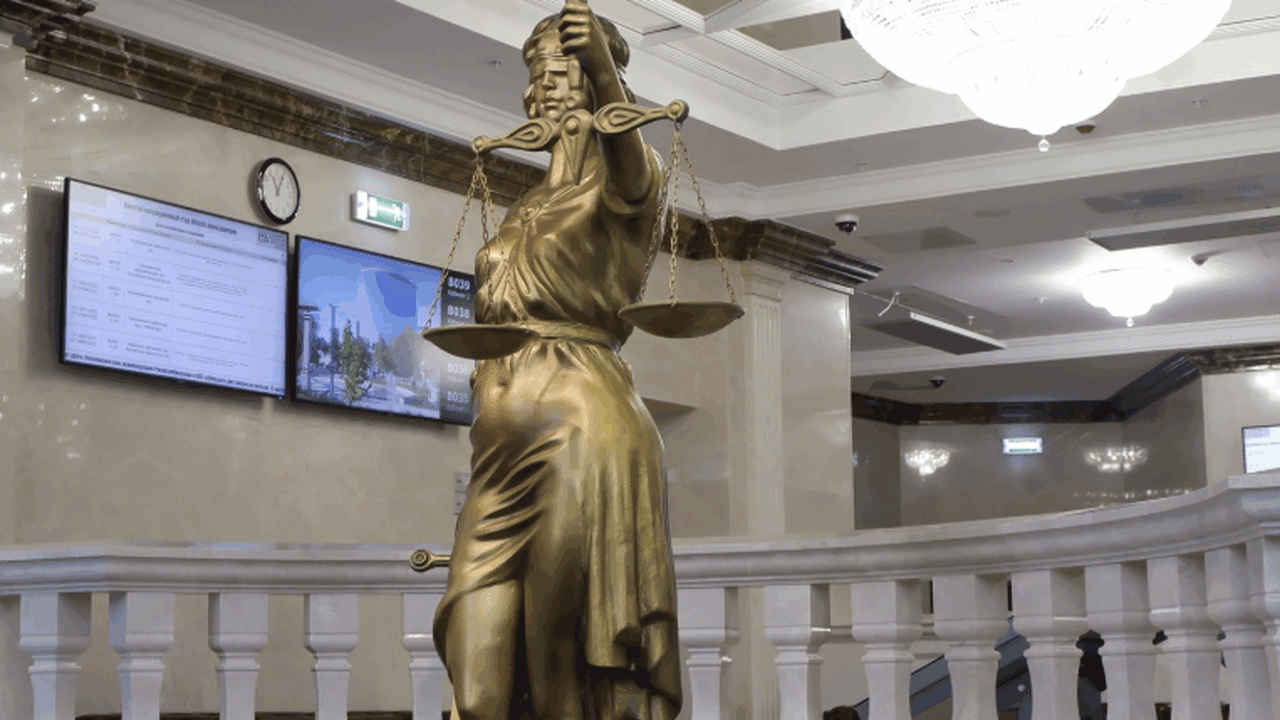 В городе Самара была восстановлена в должности ...