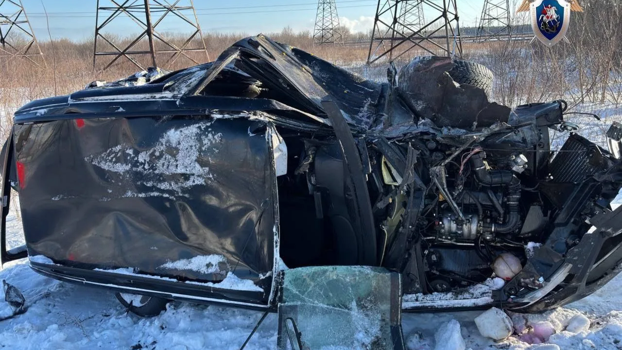 На железнодорожном переезде между станциями Жиг...