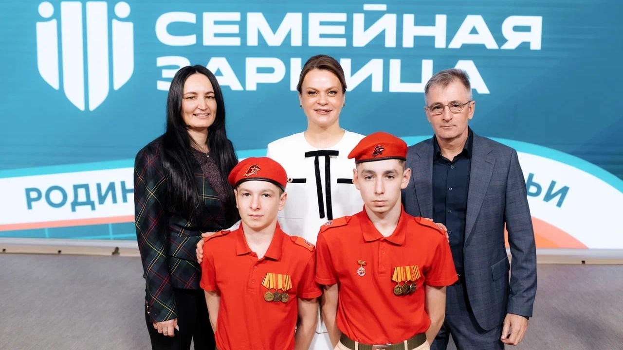 После регионального этапа к каждой команде прис...
