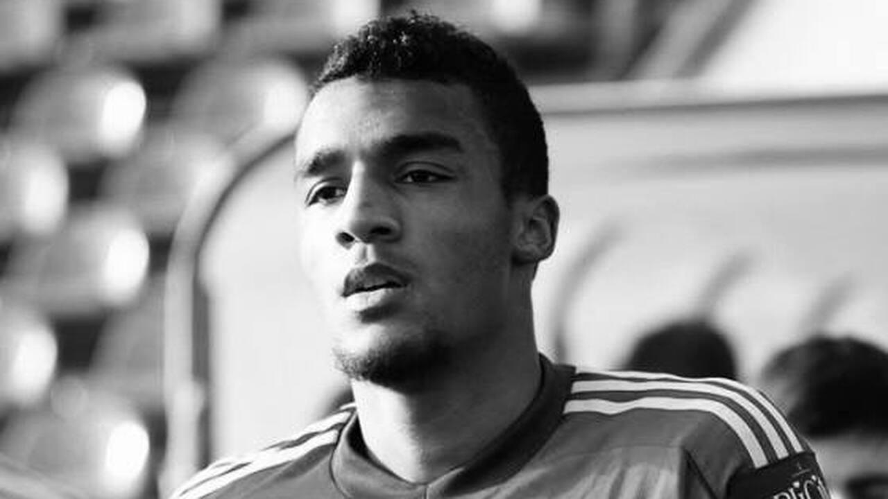 Профессиональный футбольный клуб ЦСКА официальн...