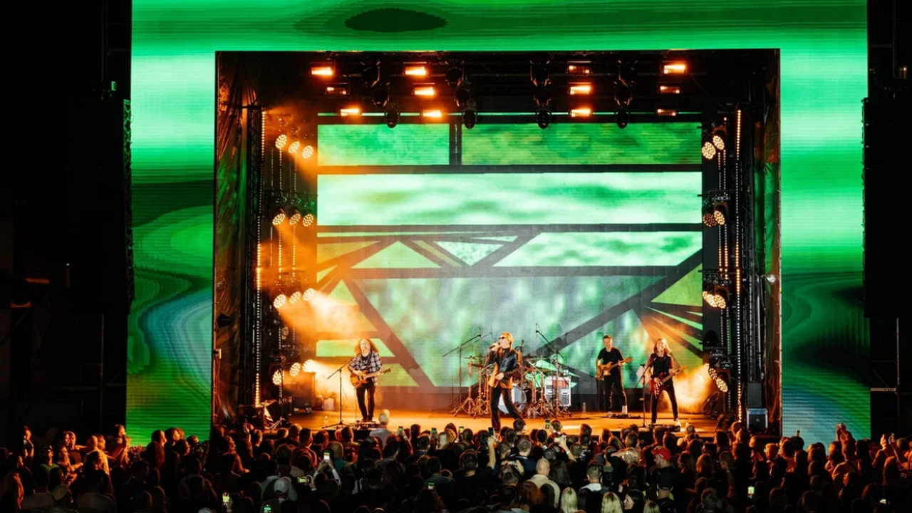 Roof Life – это серия летних концертов на крыша...