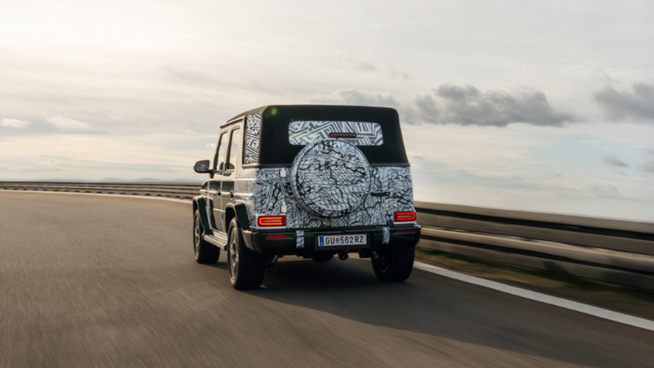 Пресс-служба компании Mercedes-Benz из Штутгарт...