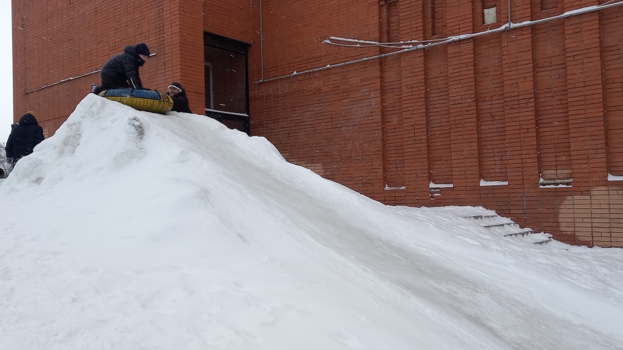 Снежки и снеговики отменяются — лепить будет не из чего: Вильфанд представил неутешительный прогноз Научный руководитель Гидрометцентра Российской ...