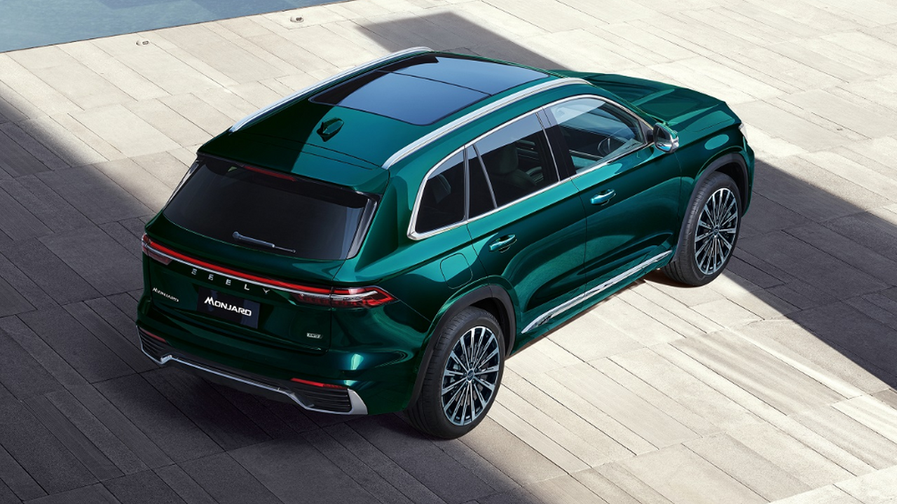 Geely везет в РФ спецверсию кроссовера Monjaro Flagship SE в новом цвете: фото Geely объявила о выходе на российский рынок нов...