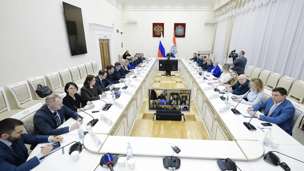 Во вторник, 7 апреля, губернатор Вячеслав Федор...