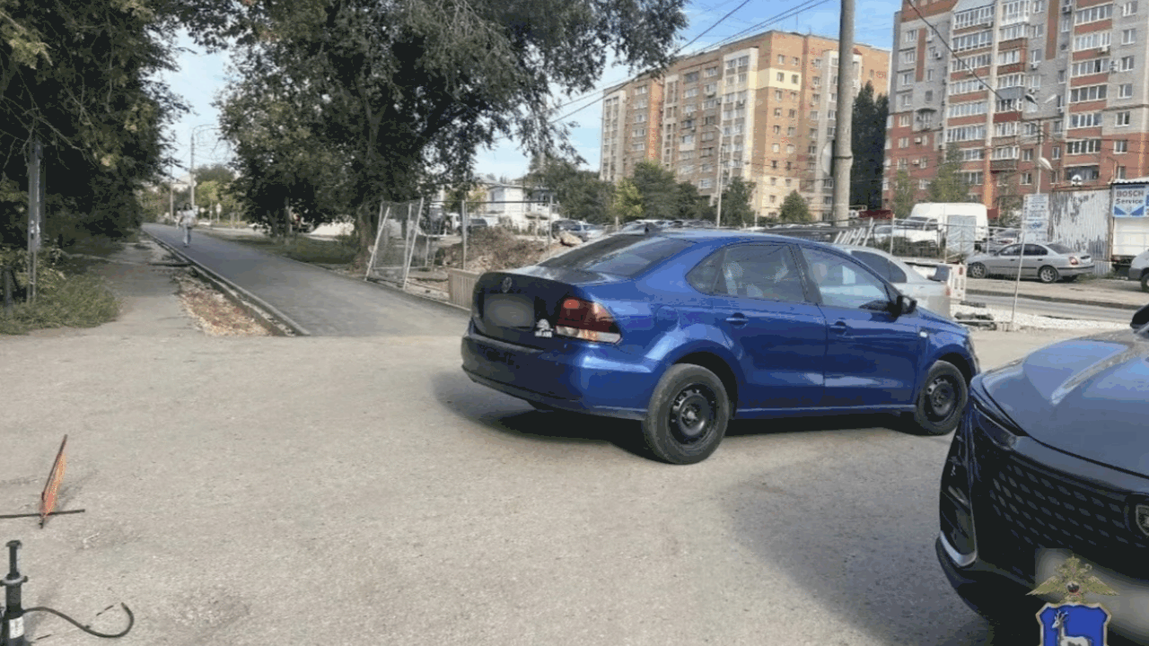 В Самаре водитель Volkswagen Polo сбил 18-летне...
