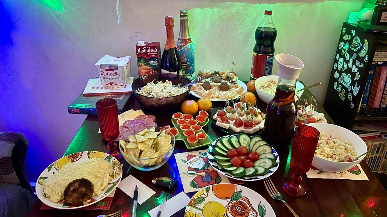 Встречаем год Красной Огненной Лошади: меню для...