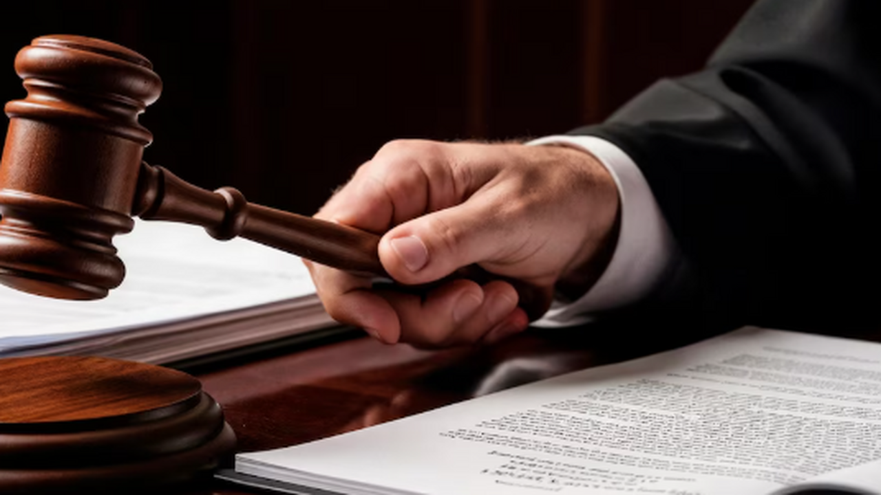 Суд Самарской области, расположенный в Краснояр...