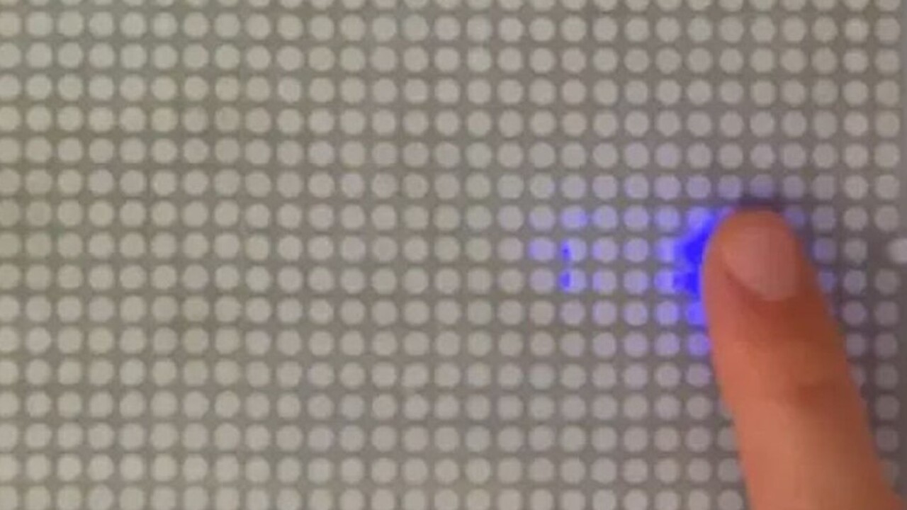 Science Robotics: ученые создали дисплей, оживающий под пальцами с помощью света Американские исследователи из Калифорнии предст...