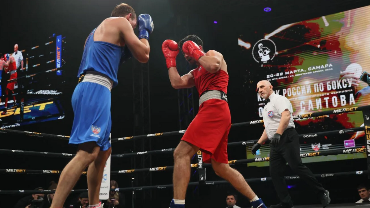 Глава городского округа Самара Иван Носков позд...