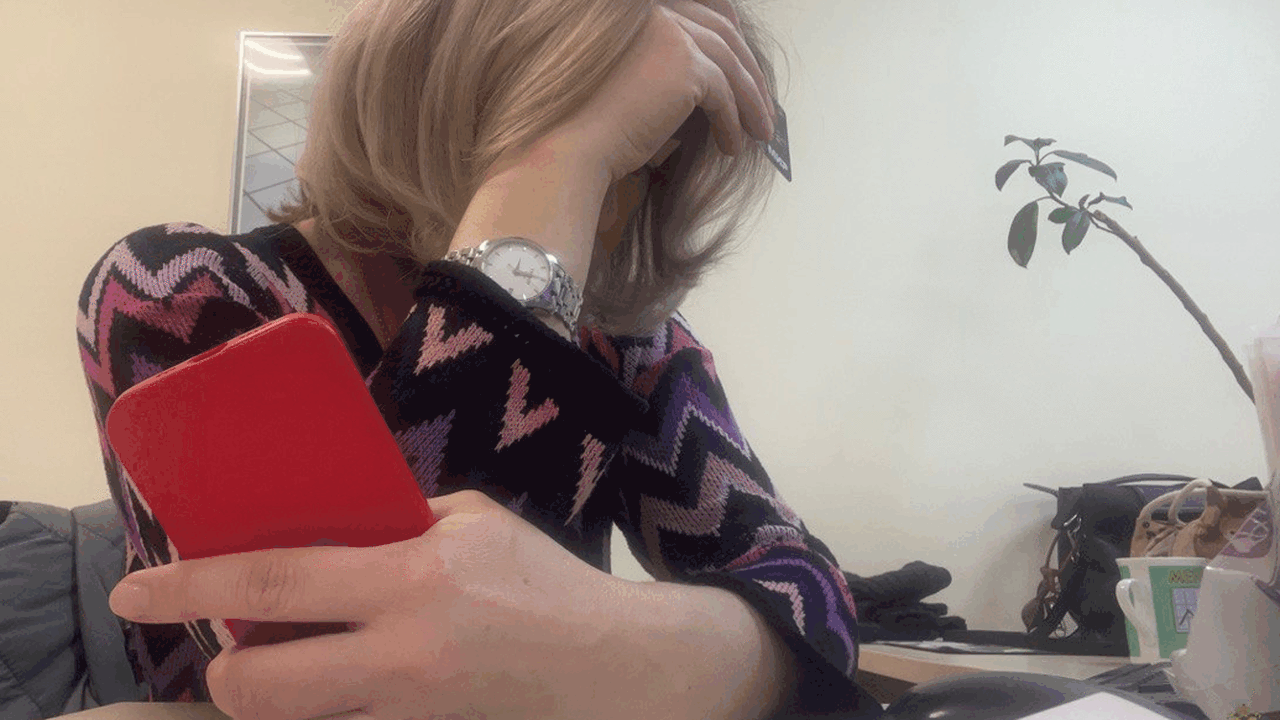 В одном из мессенджеров гражданка получила сооб...