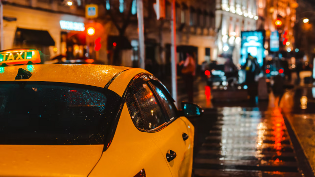 Самарский таксист незаконно прописал в своей квартире 20 гостей В Самаре было возбуждено уголовное дело в отнош...