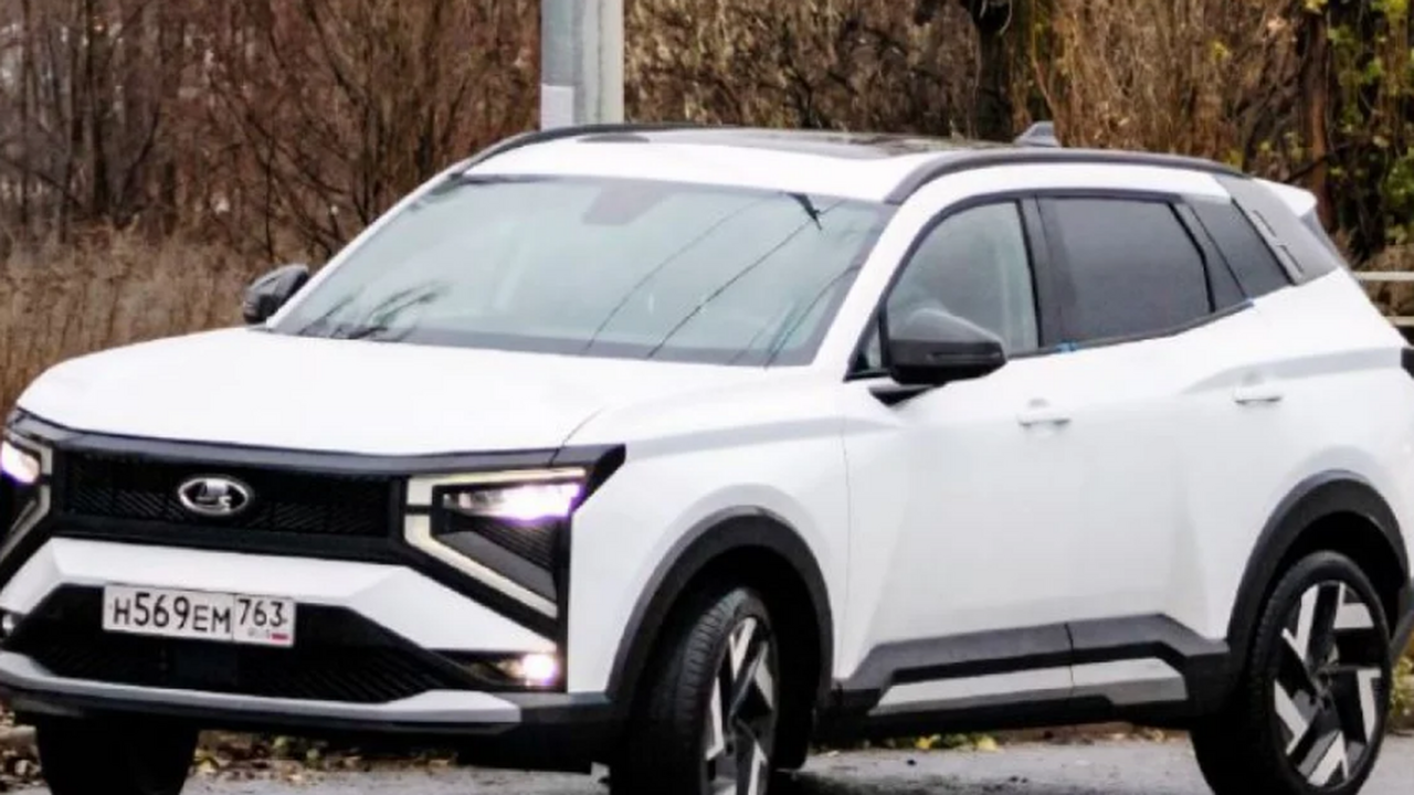 На российских дорогах замечен прототип кроссове...