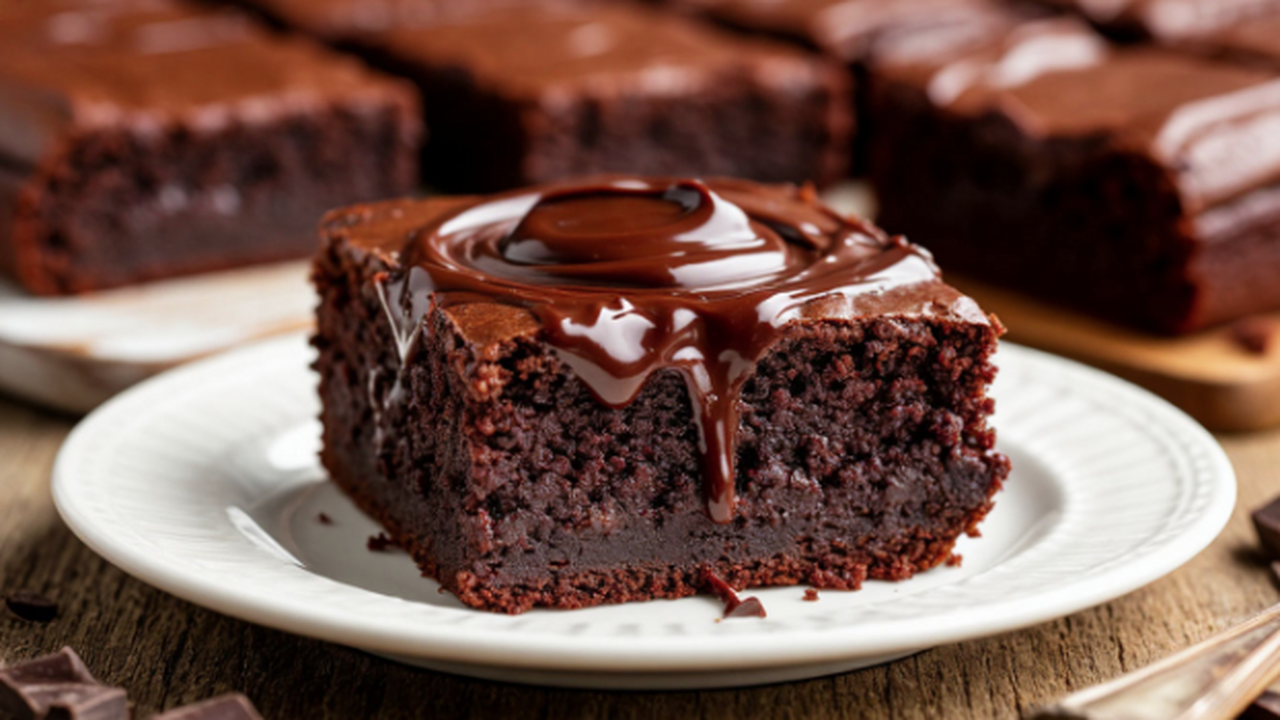 Смешиваю 2 простейших ингредиента: через полчаса пышненькие шоколадные пирожные с какао уже готовы — очень просто и безумно вкусно Шоколадные пирожные на молоке: простой рецепт в...