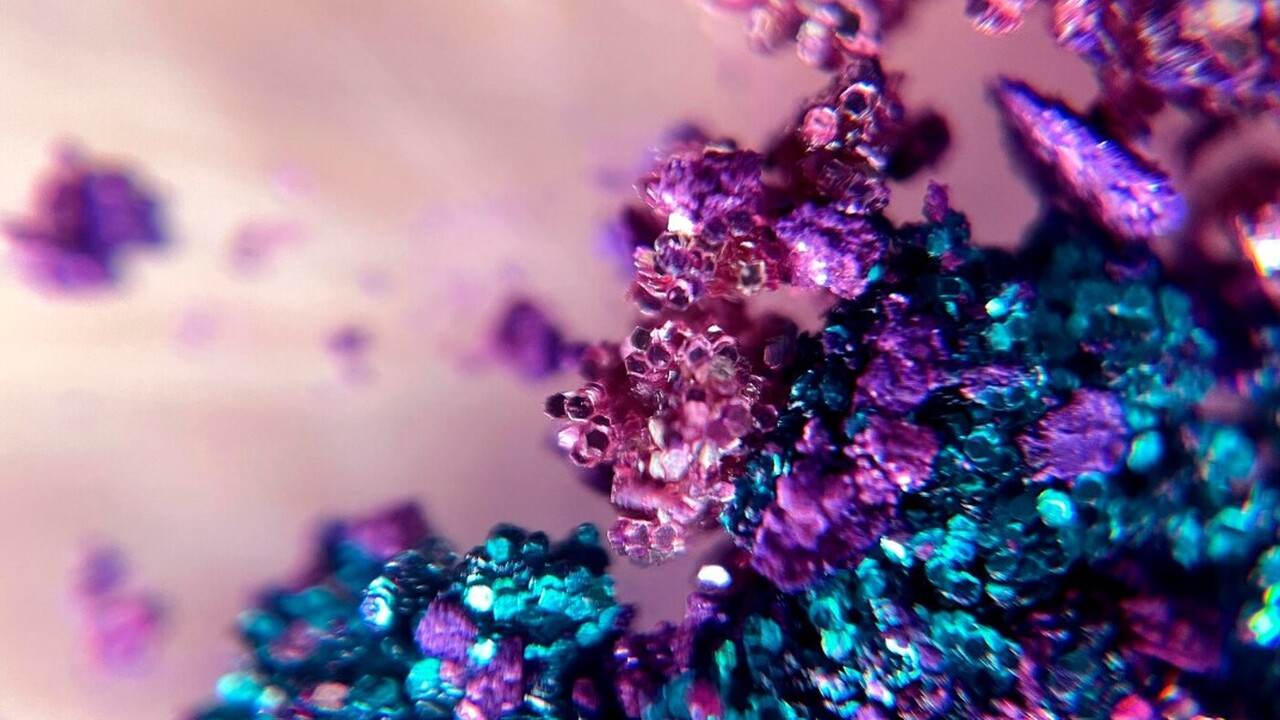 Иркутские ученые открыли в Мурунском массиве новый минерал фторкарлтонит В Иркутской области, на территории Мурунского м...