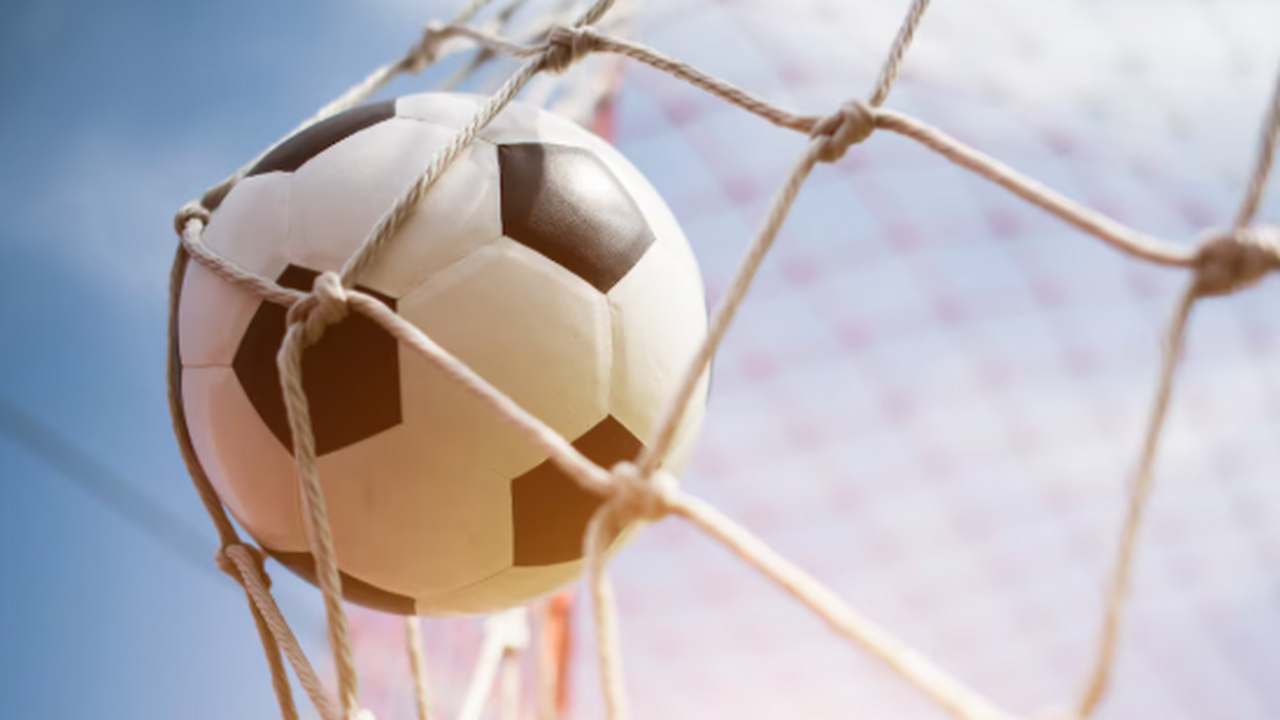 ФК «Акрон» и «Крылья Советов» занимают 13 и 9 места по стоимости составов в РПЛ К концу марта 2026 года стало очевидным, что фу...